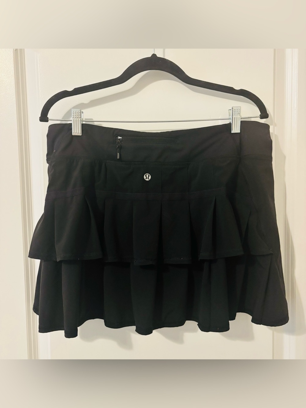 Lululemon Pace Setter Black Running Tennis Skort Pleated Back Size 10 Retired